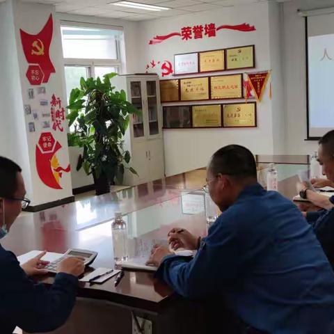 诗朗诵 增士气 助攻坚