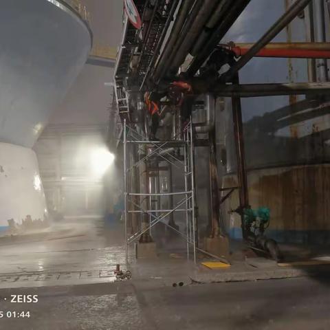 风雨无阻 奋力检修