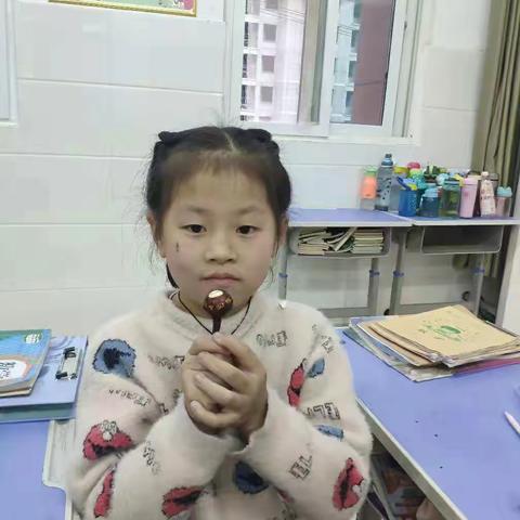 淮滨县第三小学优秀学生王越微书