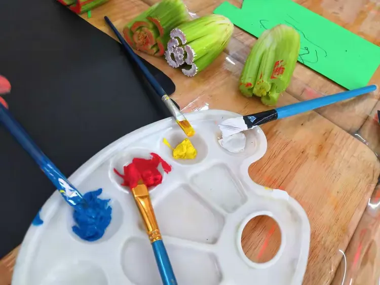 "玫瑰"芹菜拓印