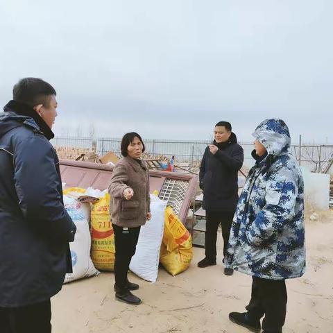 【金耀办事处城建所】依法拆除违法建筑，坚决遏制乱搭乱建