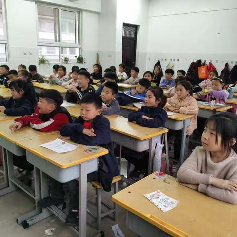 校园生活，丰富多彩