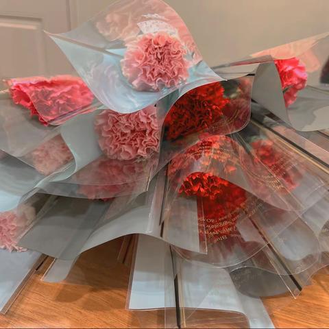 “春风十里 遇见最美的你”建行紫御华府支行