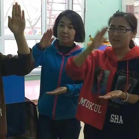 学无止境    琴音悠扬