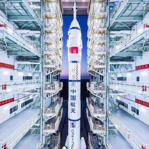 太空里的浪漫相约
