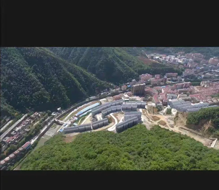 西安后花园,柞水 月泉避暑山庄欢迎您