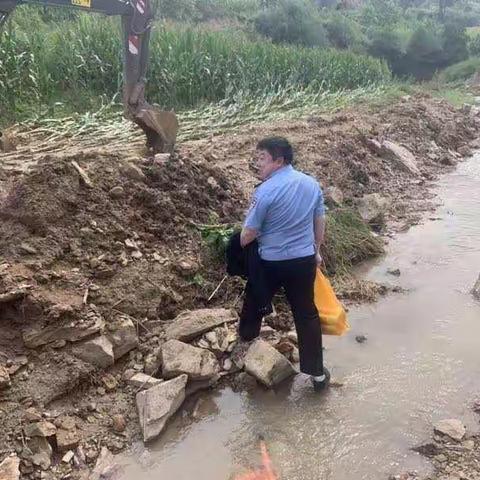 胡皮头村人居环境综合整治暨"净美家庭"评比活动