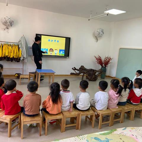 保护牙齿——月亮湾幼儿园小二班家长助教活动