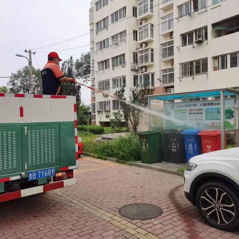 开展蚊蝇消杀 守护居民健康