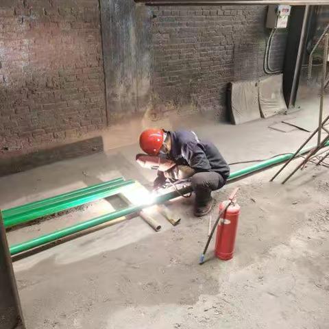 河北兴华钢铁有限公司炼钢厂运行车间维修电焊标准化作业