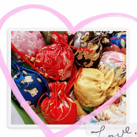 巧手制香囊、端午传浓情、