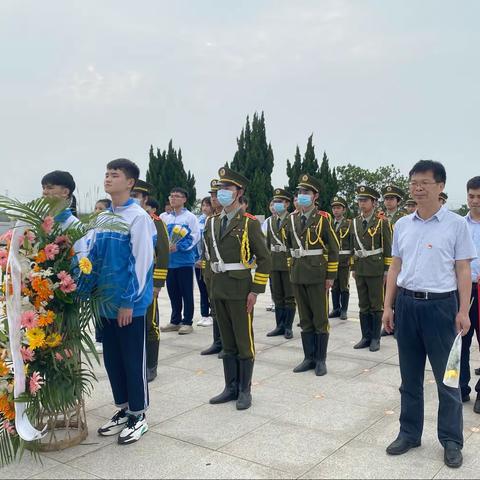 寻访革命足迹 重温红色历史 ——市理工职业学校开展学党史、祭先烈活动