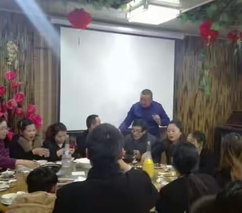 好邻居新媒体品鉴特色橱艺品偿聚会联谊活动圆满成功!