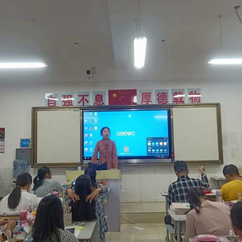 幼教106班2019年5月12日主题班会：1、扫黑除恶  2、结核病的预防  3、安全教育