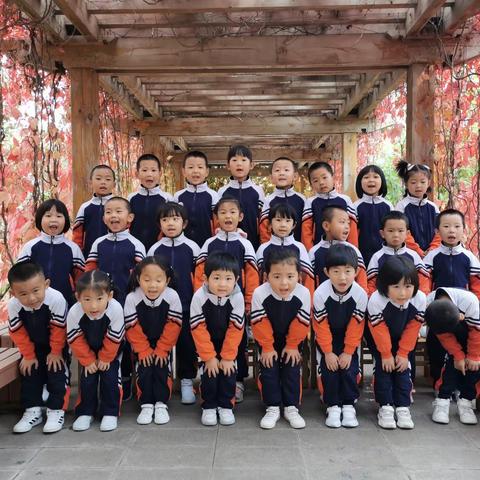 “走进小学，憧憬未来”——兰州市实验幼儿园新区分园快乐大二班幼儿参观兰州新区第五小学