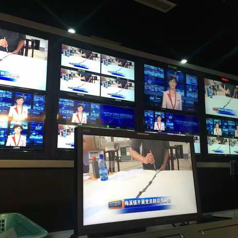 第二天跟拍五条新闻 导播间看了新闻直播✌️