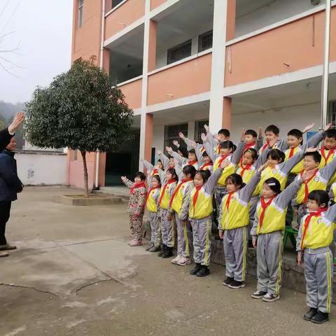 “快乐合唱，青春飞扬”——中心小学领导莅临我校检查工作