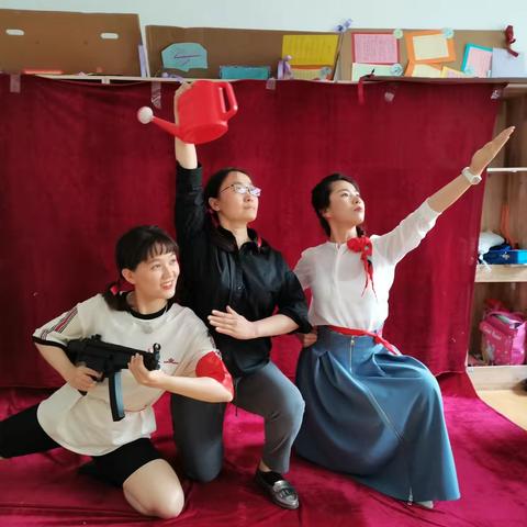 红色剧照模仿剪影