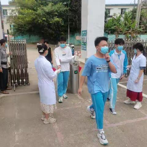 开学第一课，展望新征程一一高二年级开学剪影