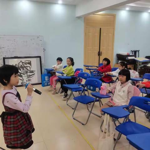 小小主持，崭露头角一一五指山市青少年活动中心演讲与口才剪影