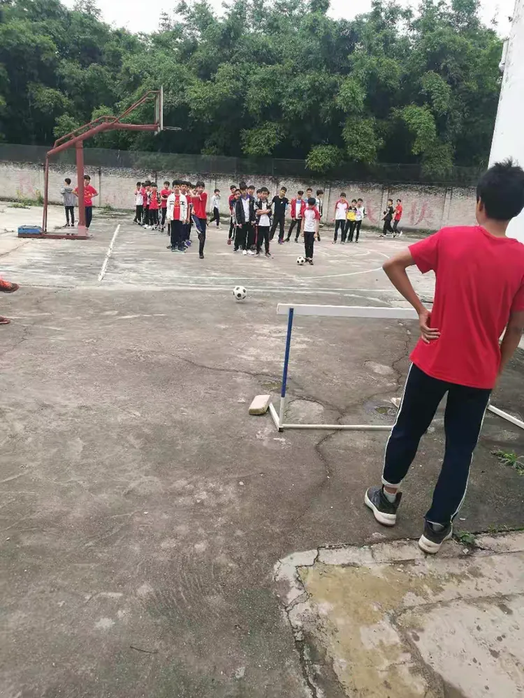 容县六王中学庆建国70周年,纪念五四运动100周年,建团97周年"青春心向