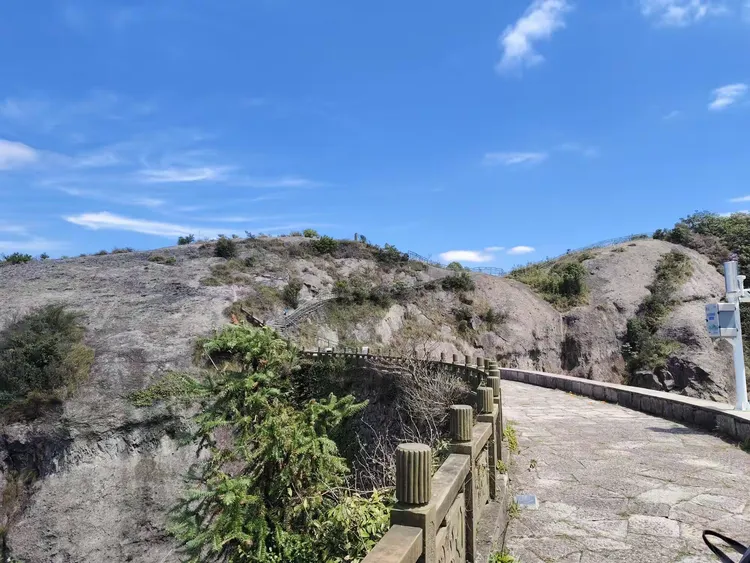 后山景色00:12日月同辉方山腰带玉女瀑,鹊桥,瑶池,日月同辉:一聚景
