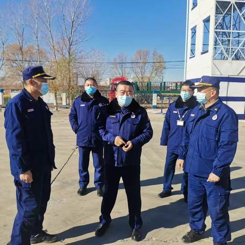 大庆市应急管理服务保障中心陶传宝副主任一行三人莅临中林大队检查指导工作
