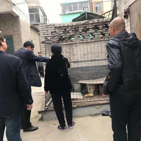 浭阳街道富丽社区积极参加城市管理大会战