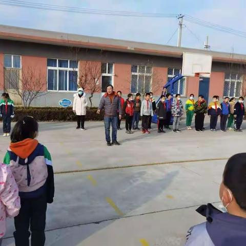 大次洛小学师生拔河赛