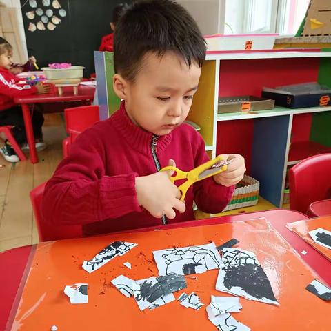 【学习故事】我的“百变机器人”——库尔勒市第二幼儿园
