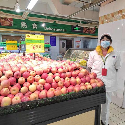 语未出微笑先到真诚服务于每一位顾客——记监利店优秀员工莫迎红