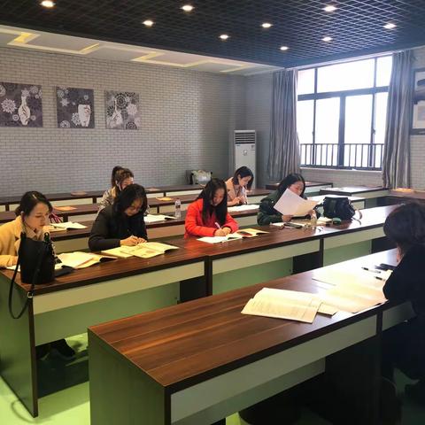 武汉市中学音乐中心组（初中）研讨三月份活动简报（上）集体备课