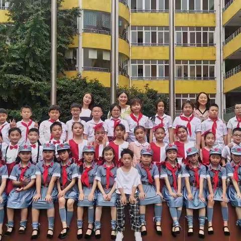 🌹致敬百年，我与祖国成长！🌹三.一班精彩校园艺术节汇演