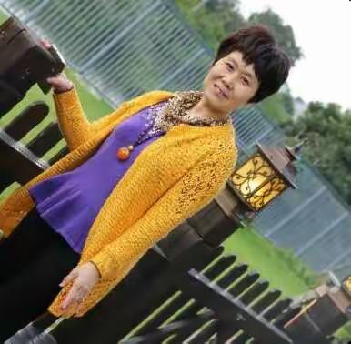 同学家的别墅留念