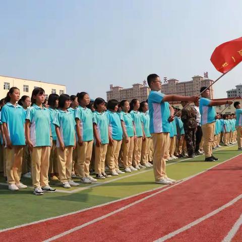 激情燃烧的军训时光——————曹县实验中学2019级新生综合素质汇演