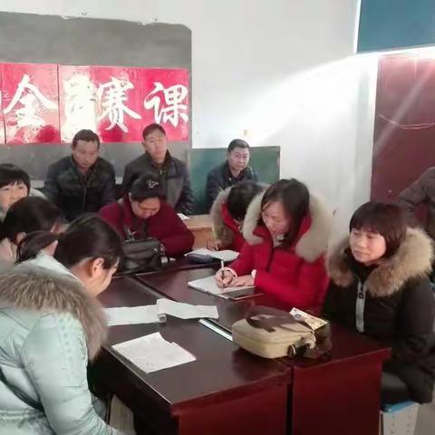 上官镇初中数学、理化生集体备课在上官镇二初中成功举行