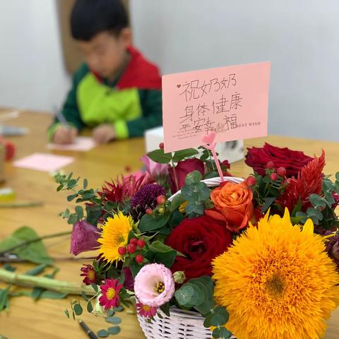 我陪奶奶开心过重阳