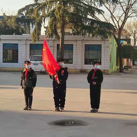 别样的升旗🇨🇳 别样的爱❤️——后河镇赵楼小学升旗仪式