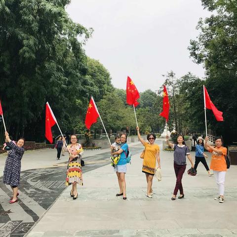 小聚浣花溪