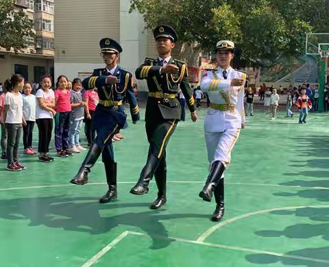 “十九大精神进校园”之友谊教育集团/“传播国旗文化 弘扬民族精神”三年级二班“国旗文化进班级”活动