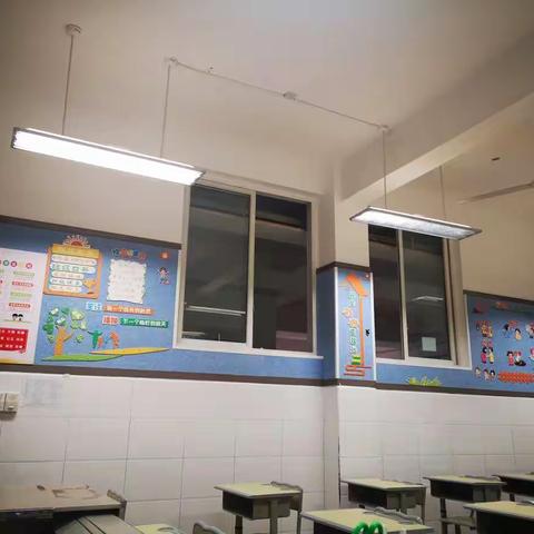 一间教室，一屋“阳光”