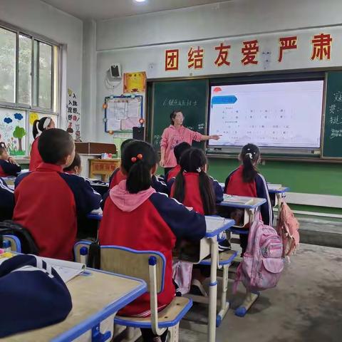 聚”集体智慧 ，“备”精彩课堂——庄浪县卧龙学区白堡小学集体备课活动纪实