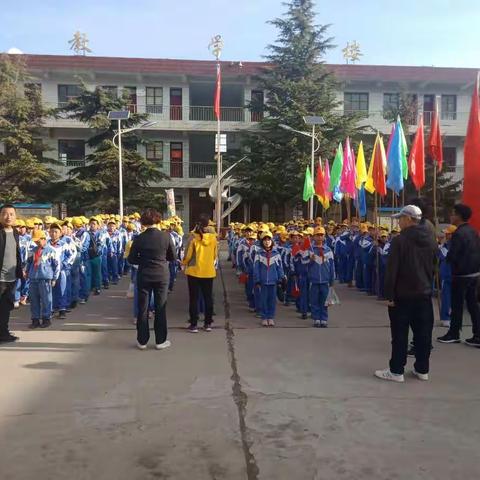 “饮水思源 缅怀先烈”——天水镇焦李小学2019年祭扫烈士墓活动