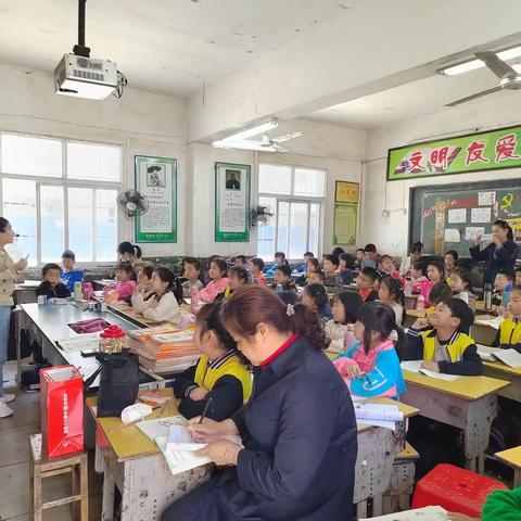 因生动而精彩，因扎实而优秀——团陂小学“课堂教学技能大比武”语文组、数学组、综合组第二轮活动