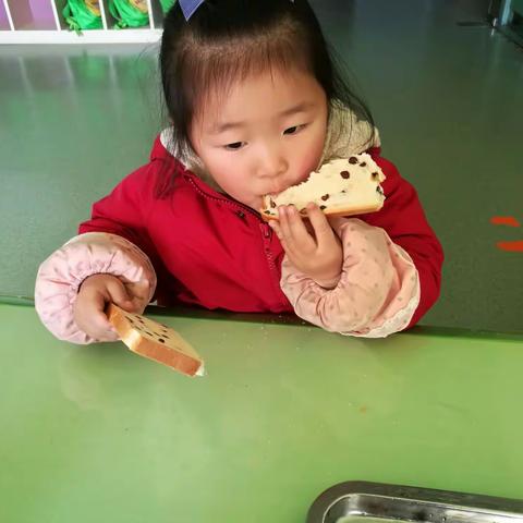 芽芽（2）班李熙媛成长记录