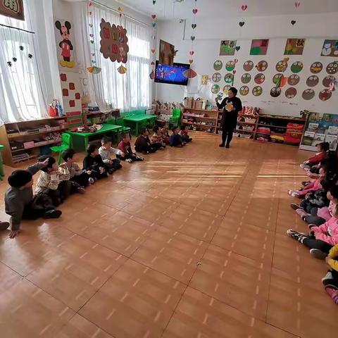西城小学幼儿园中二班———小动物回家