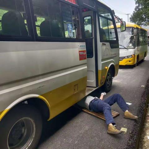最牛金西修理班
