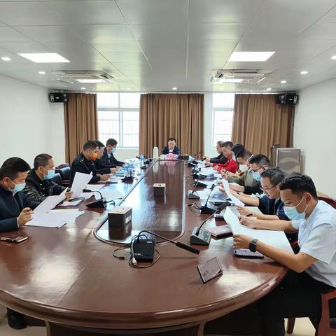 黄育坚副市长专题调度土地卫片执法整改工作