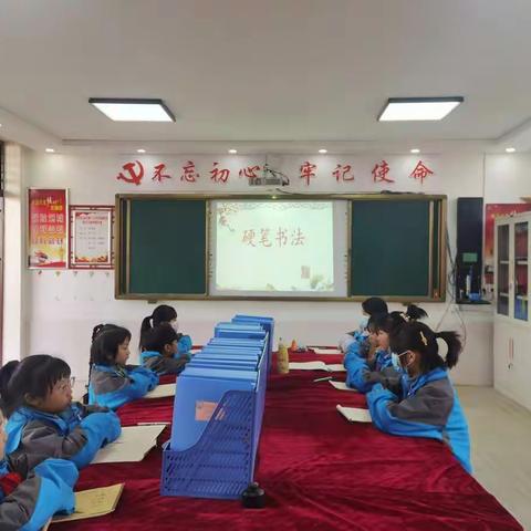 妙笔生花书精彩，习字养德润心灵——驻马店市第十三小学书法社团精彩绽放