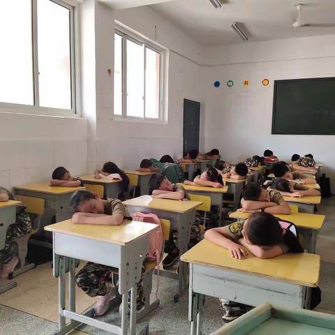 军训后的小兵